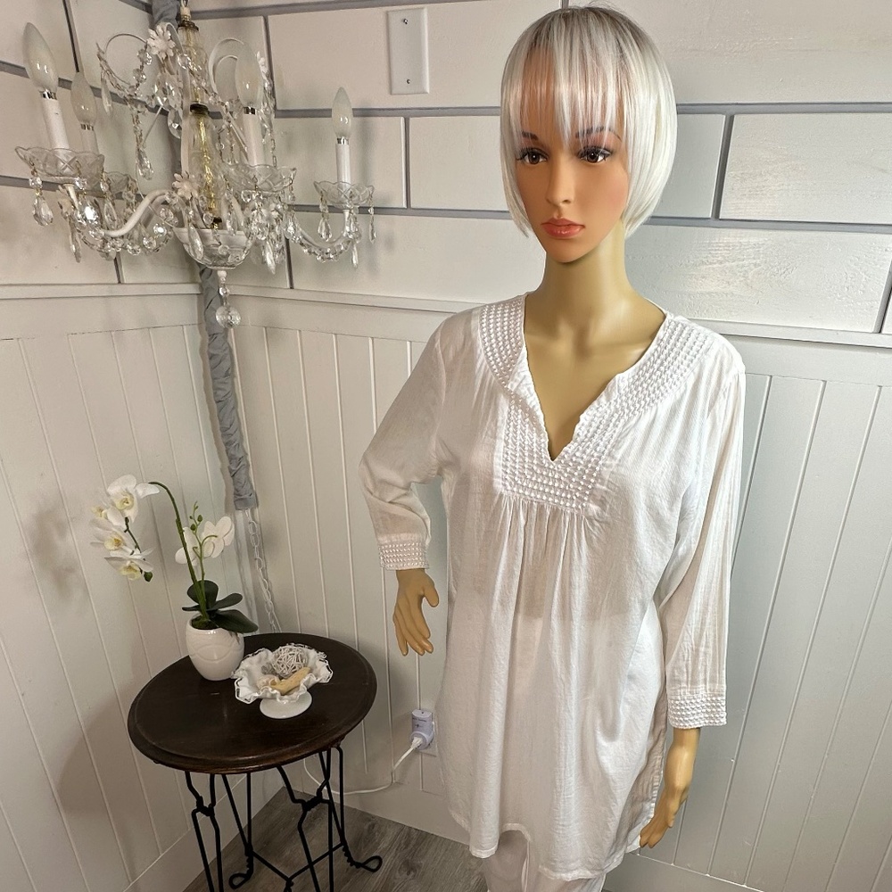Light & Airy White Cotton Tunic Perfect for Summer evenings Embroidered